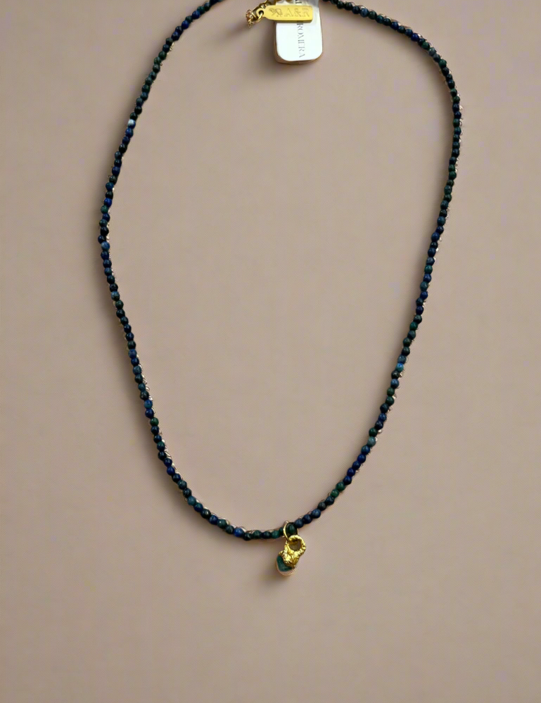 Collar Pebbles
