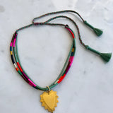 Collar Hilos Tejidos - Dije Corazón Gitano
